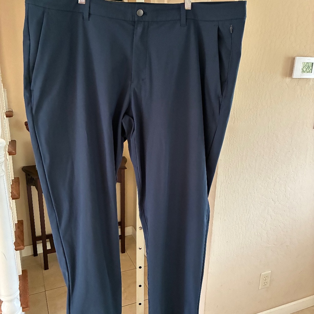 NWOT Lululemon ABC Classic Fit 5 Pocket Pant Navy Blue Zip Pocket Warpstreme 46